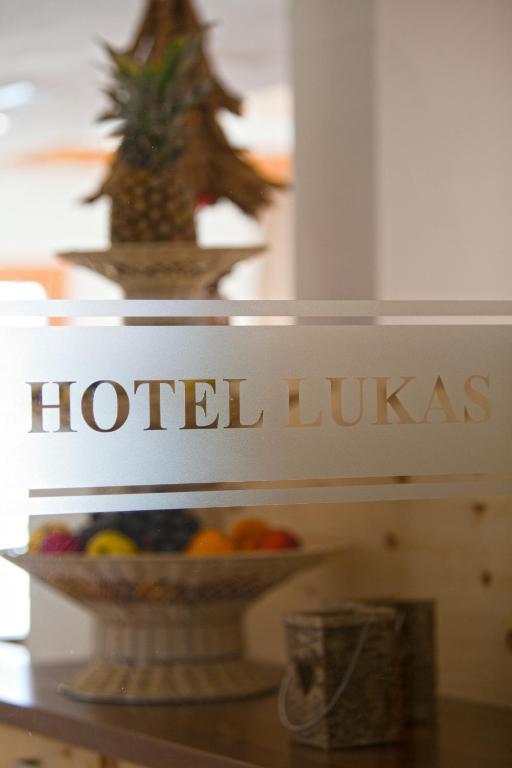 Hotel Lukas フィス エクステリア 写真