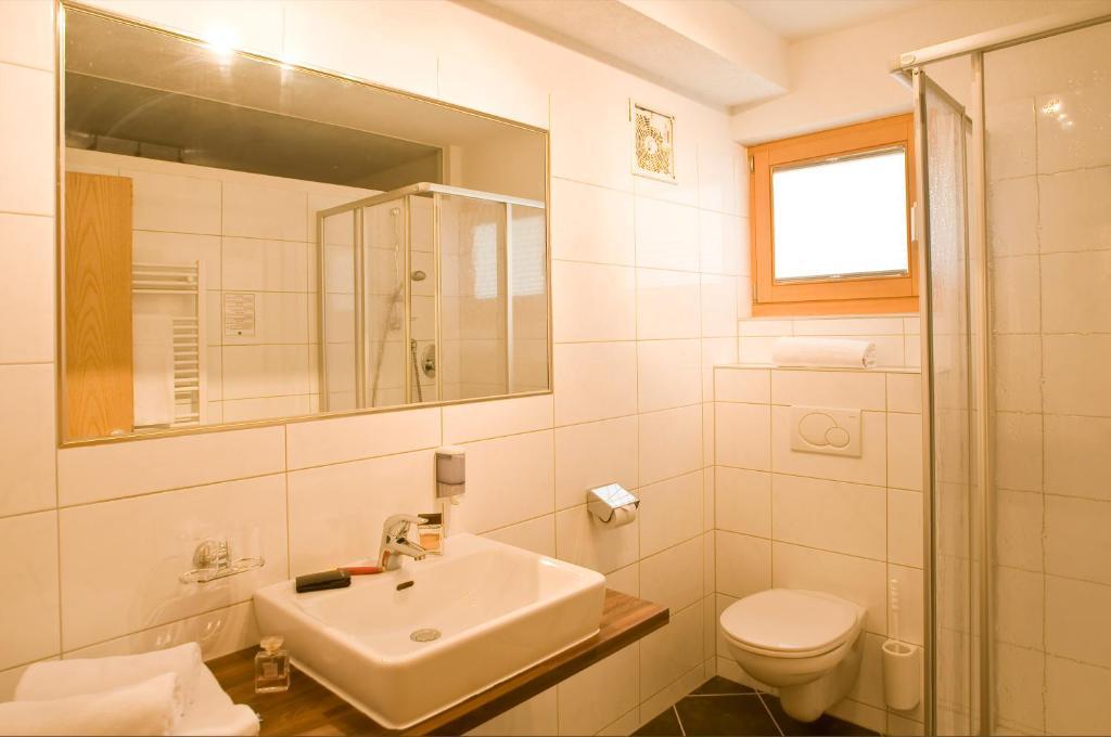 Hotel Lukas フィス エクステリア 写真